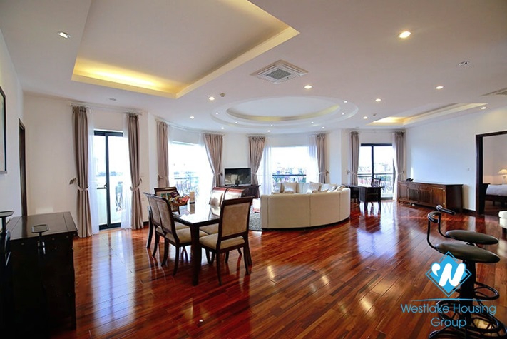 High-class 4 bedrooms apartment for lease in Dang Thai Mai st, Tay Ho